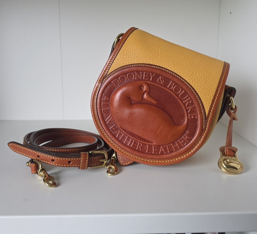 Dooney & Bourke RL150 Palomino Yellow Vintage 90's Duck Bag